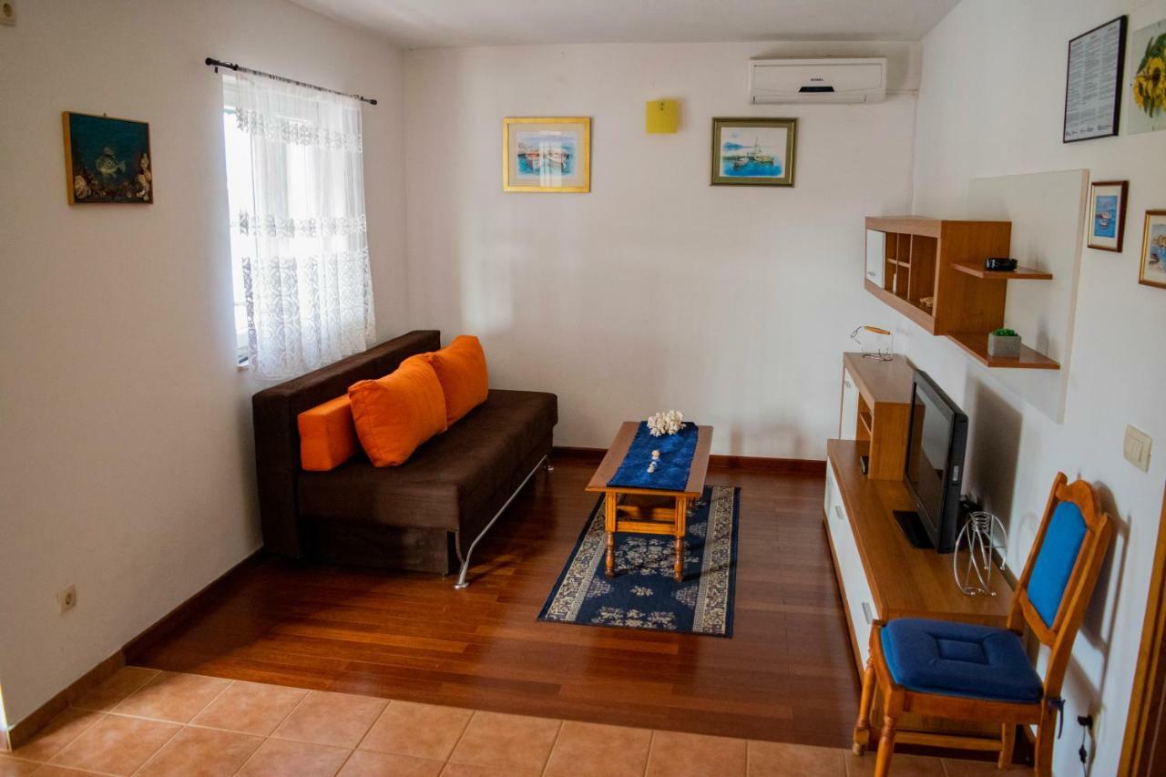 Kuca Za Odmor Dijana Βίλα Gornje Selo Εξωτερικό φωτογραφία